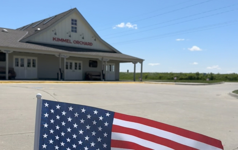 Flag and Apple barn